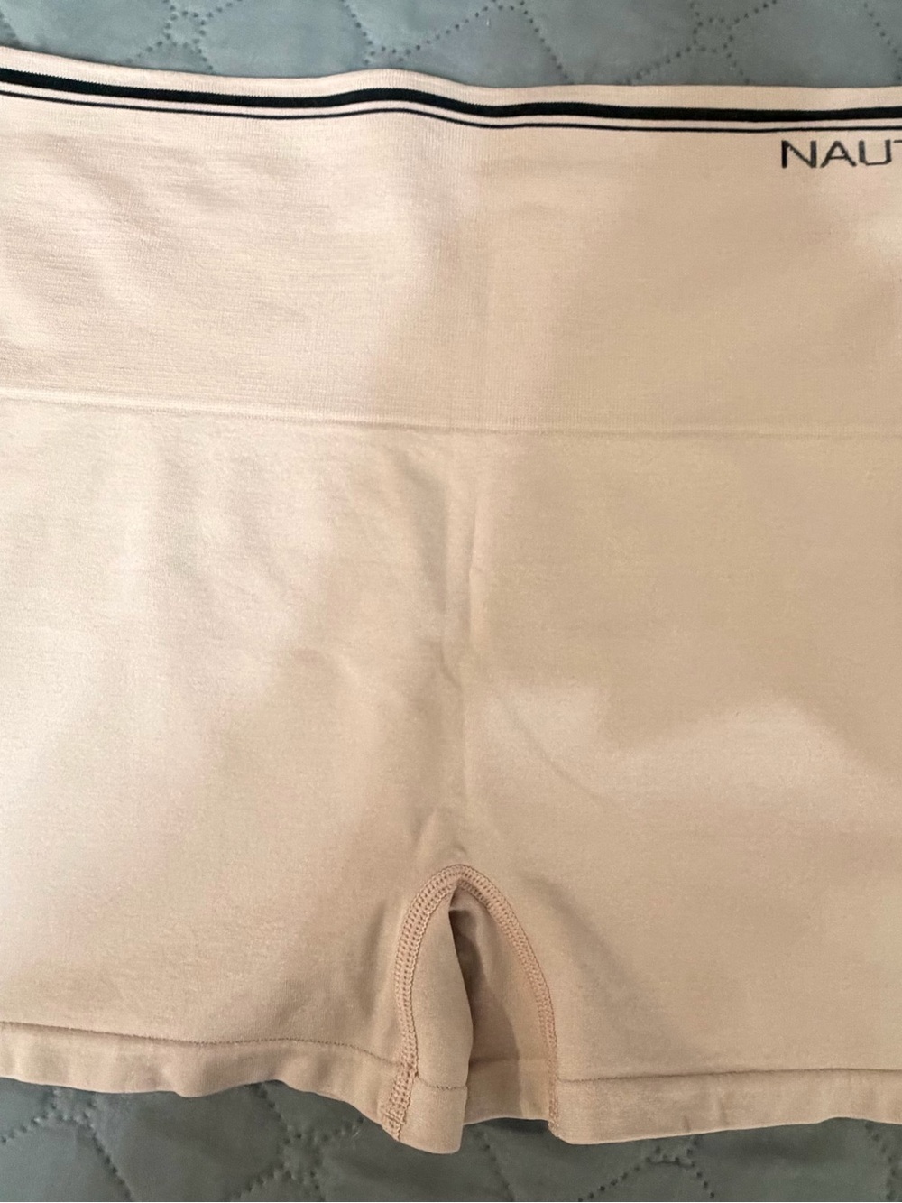 Brand new never worn Nautica Women's Beige Seamless Boyshorts with Navy Trim